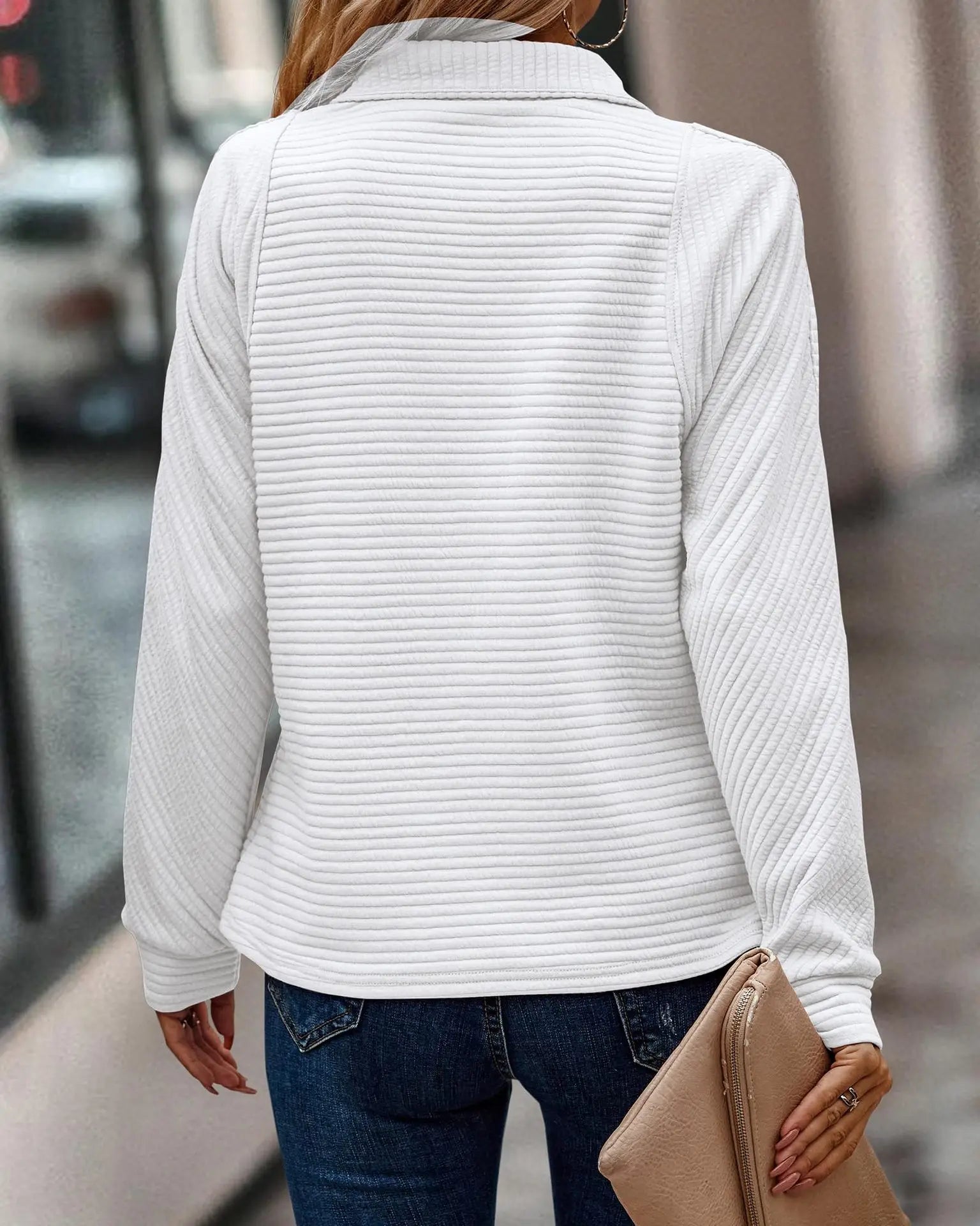 MASHA | Elegancki sweter z dekoltem w serek