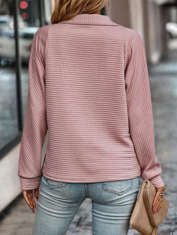 MASHA |  Elegancki sweter z dekoltem w serek